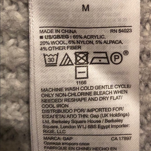 Gap sweater - Picture 2 of 2